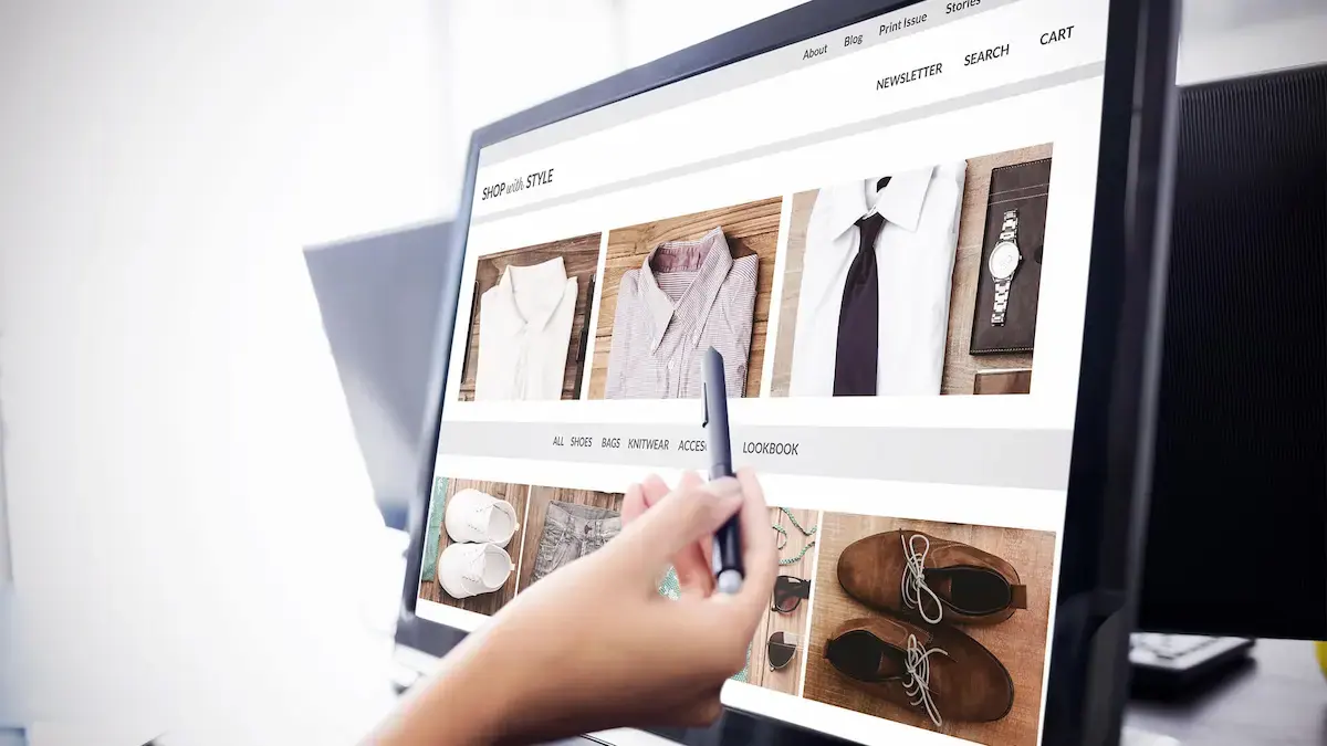 Studiu de caz: Revizuirea experienței utilizatorului (UX) în E-commerce - Modern Fashion Retailer